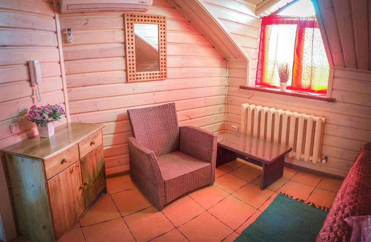 Hotel Bannyi Dvir Uzyn Εξωτερικό φωτογραφία